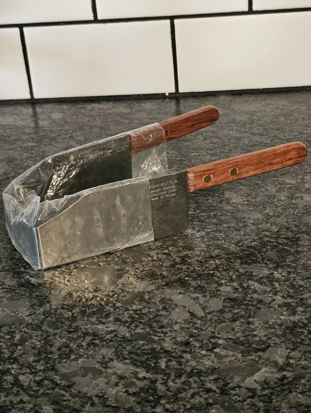 Vintage‎ Kake-Kut’r Stainless Steel Cake Slicer Server Square Shape Cut Wood 90s